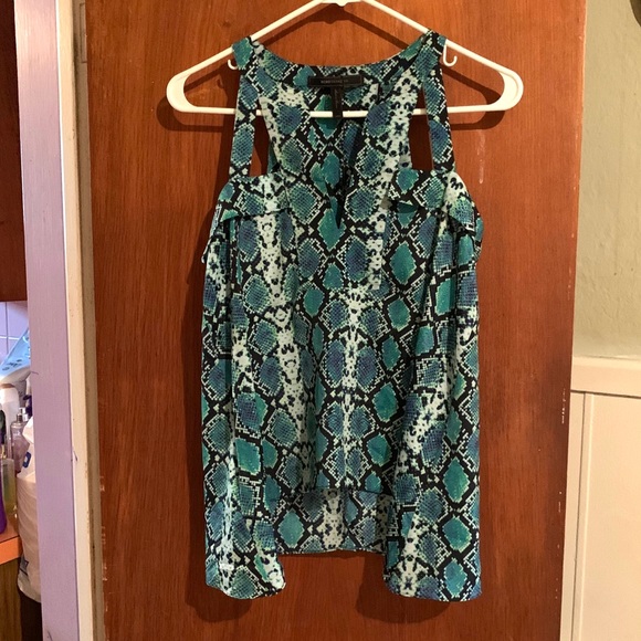 NWT BCBGMAXAZRIA cutout tank top sz XXS - Picture 2 of 7